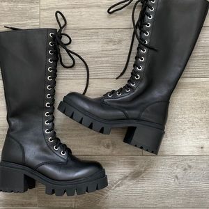 Jeffrey Campbell Plasma Lugged Combat Boot Sz 9